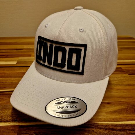 Indo 3D cap in White